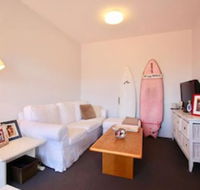 1 Bedroom Apartment by Bondi Beach - Tourism Cairns