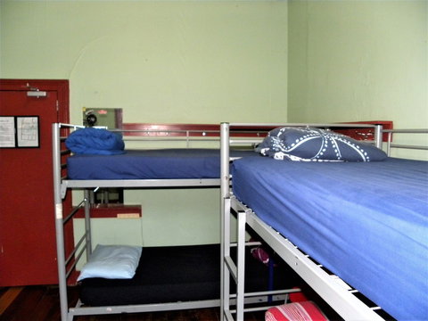 Market Tavern - Hostel And Bar - Tourism Cairns 6