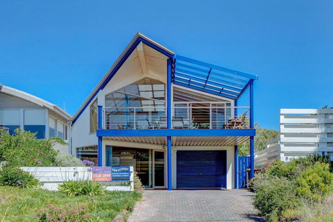 Wavecrest - Tourism Cairns 2