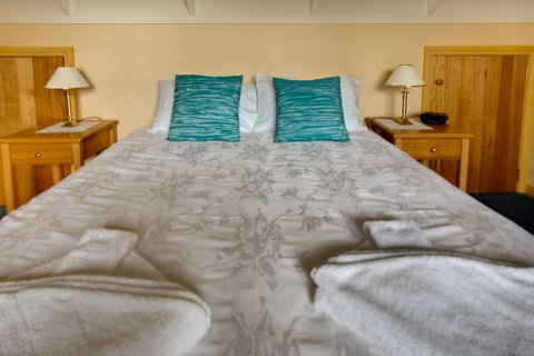 Wavecrest - Tourism Cairns 4