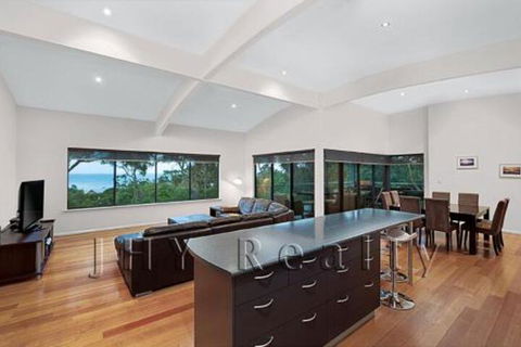 Eagle Vista - Tourism Cairns 5