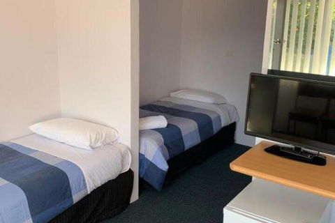 Mount Beauty Motor Inn - Tourism Cairns 4