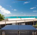 Absolute Airlie Central Airlie Beach - Tourism Cairns