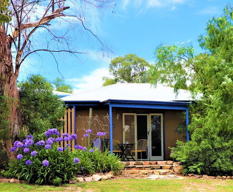 Rose Cottage - Tourism Cairns 4