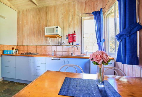 Rose Cottage - Tourism Cairns 3