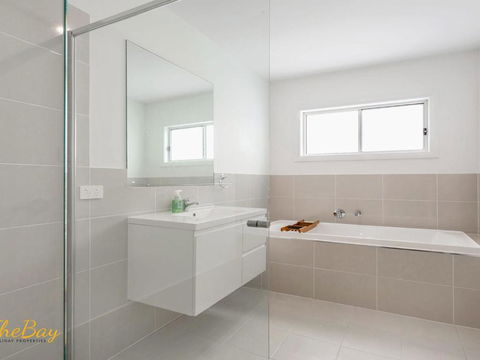 Pacific Paradise No.28 Anna Bay - Tourism Cairns 1