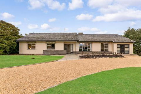Barossa Idyll - Tourism Cairns 0