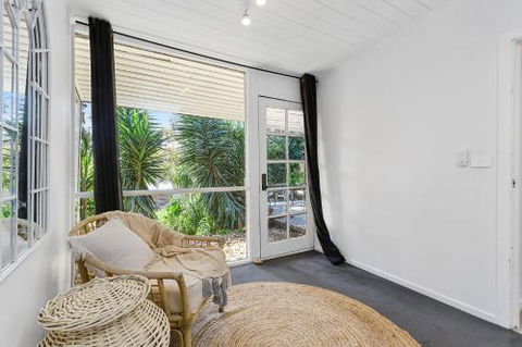 MARTHA COTTAGE Mt. MARTHA - Tourism Cairns 1