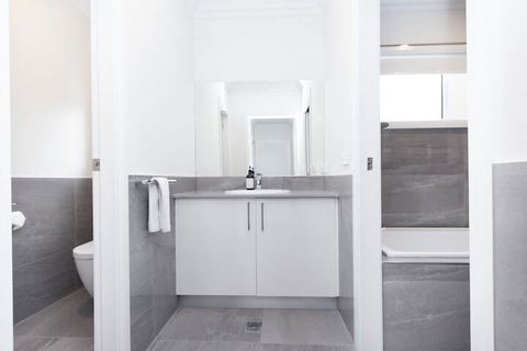 Wagga Apartments 2 - Tourism Cairns 6