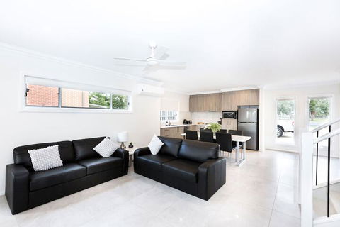 Wagga Apartments 5 - Tourism Cairns 5
