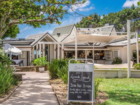EAST COAST ESCAPES Byron Beachfront - Tourism Cairns 3