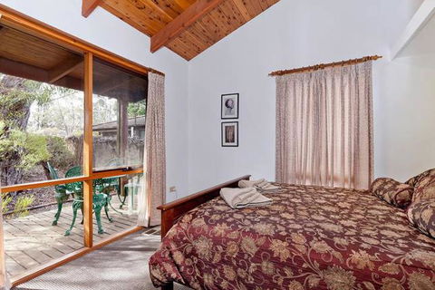 Canyon Cottage - Tourism Cairns 3