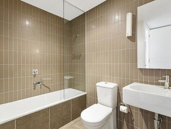 DREW Stay On St. Andrews Top Rated Golf Course - Tourism Cairns 6