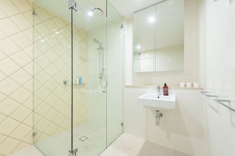 Stunning Potts Point Apartment - Tourism Cairns 1