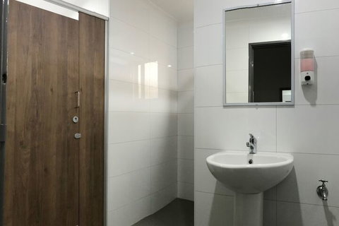 Hay Street Travellers Inn Hostel - Tourism Cairns 5