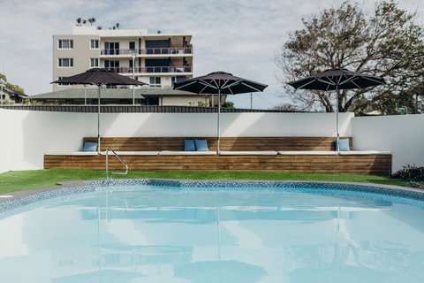 Hotel Nelson - Tourism Cairns 1