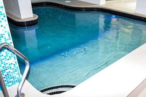 Zenith Ocean Front Apartments - Tourism Cairns 2