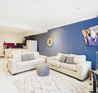 Manly Beach House - Tourism Cairns