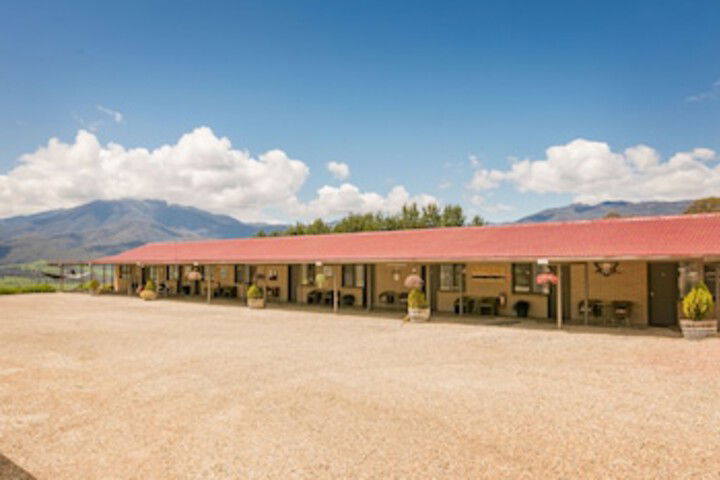 Mount Beauty VIC Tourism Cairns