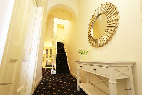 Carlton Terrace - Tourism Cairns 3