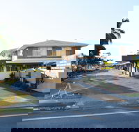 Rover Holiday Units - Tourism Cairns