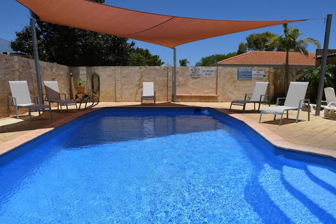 Kalbarri Seafront Villas - Tourism Cairns 1