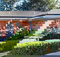 Akuna Motor Inn and Apartments - Tourism Cairns