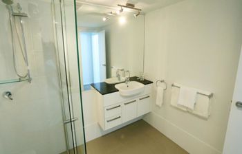 Under The Townsville Sun (694I) - Tourism Cairns 6