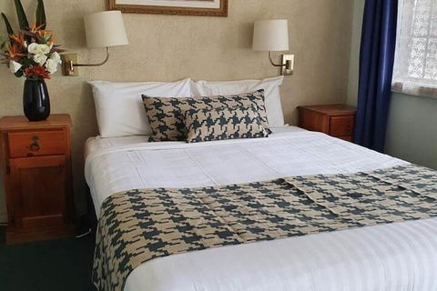 MAS Country Colonial Motor Inn - Tourism Cairns 4