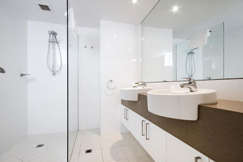 Fairshore 12 - Tourism Cairns 5