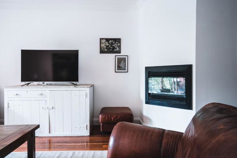 Wattle Terrace - Tourism Cairns 5