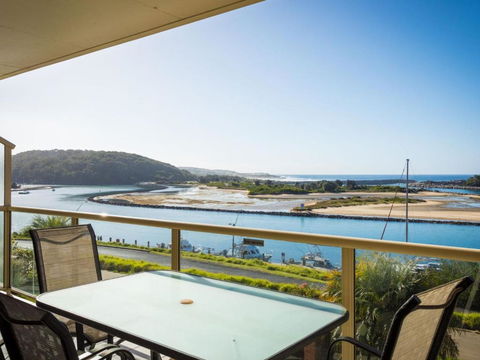 Grand Pacific 2 Unit 2 - Tourism Cairns 4