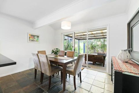 Breakers At Mudjimba Beach - Tourism Cairns 6