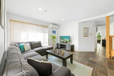 Breakers At Mudjimba Beach - Tourism Cairns 1