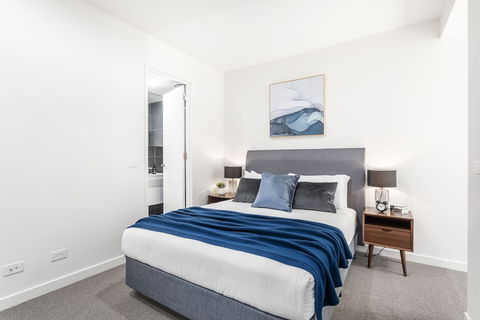 Urban Rest - Founders Lane - Tourism Cairns 0