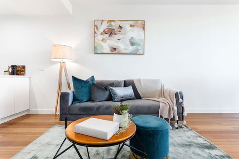 Urban Rest - Founders Lane - Tourism Cairns 1