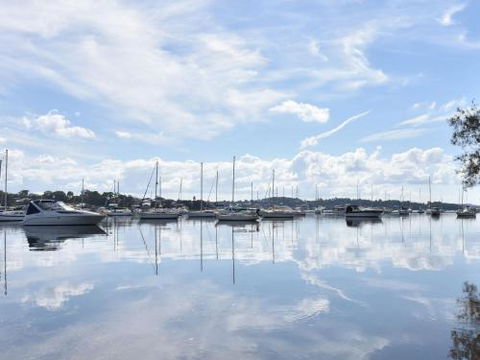 Wangi Lakehouse Renovated Lake Macquarie Lakefront Location - Tourism Cairns 2