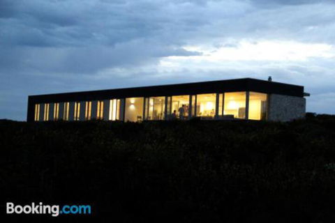 DEstrees Bay Beach House - Tourism Cairns 0