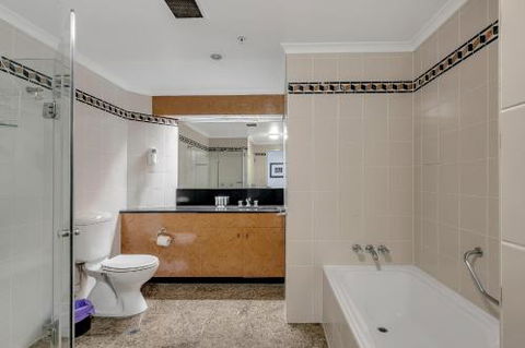 DREAM HARBOUR VIEW 2 BRM / GYM POOL & PARKING - Tourism Cairns 5