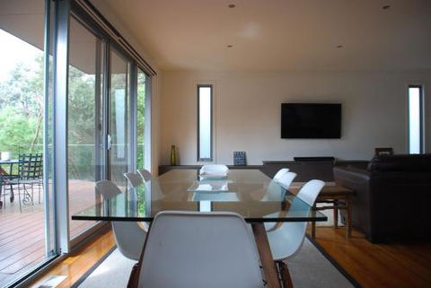 SURF Side SECRET INVERLOCH - Tourism Cairns 5