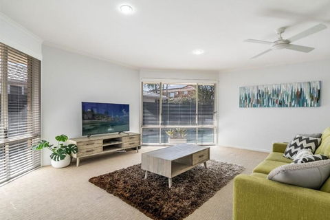 Lazy Days In Lennox - Tourism Cairns 3