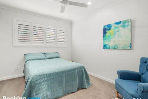 Modern Family Retreat 12 Minell Close - Tourism Cairns 6