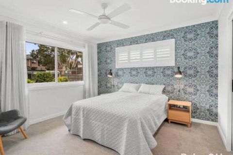 Modern Family Retreat 12 Minell Close - Tourism Cairns 5