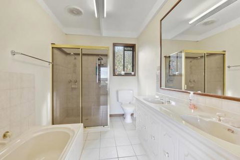 Anglesea Holiday House - Tourism Cairns 6