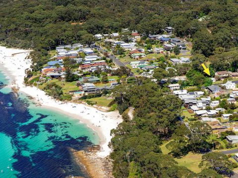 MOBYS At HYAMS Hyams Beach 4pm Check Out Sundays - Tourism Cairns 3