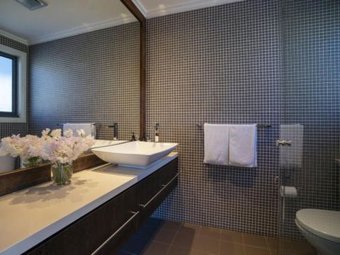 ARALUEN HOUSE Werri Beach 4pm Check Out Sundays - Tourism Cairns 4