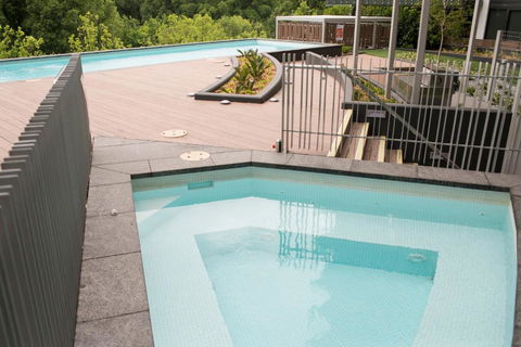 KUI Manhattan Apartments - Tourism Cairns 3