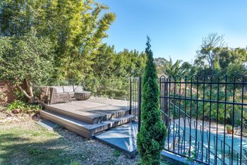 Spacious 4 Bedroom House The Hill - Tourism Cairns 6