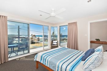 DOLPHIN VIEWS - Tourism Cairns 2