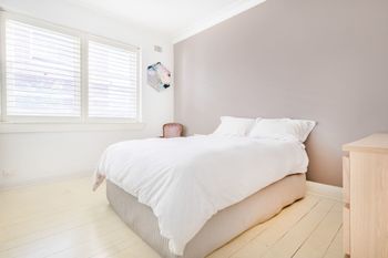 Picturesque Bellevue Hill 2BR Apt H452 - Tourism Cairns 4